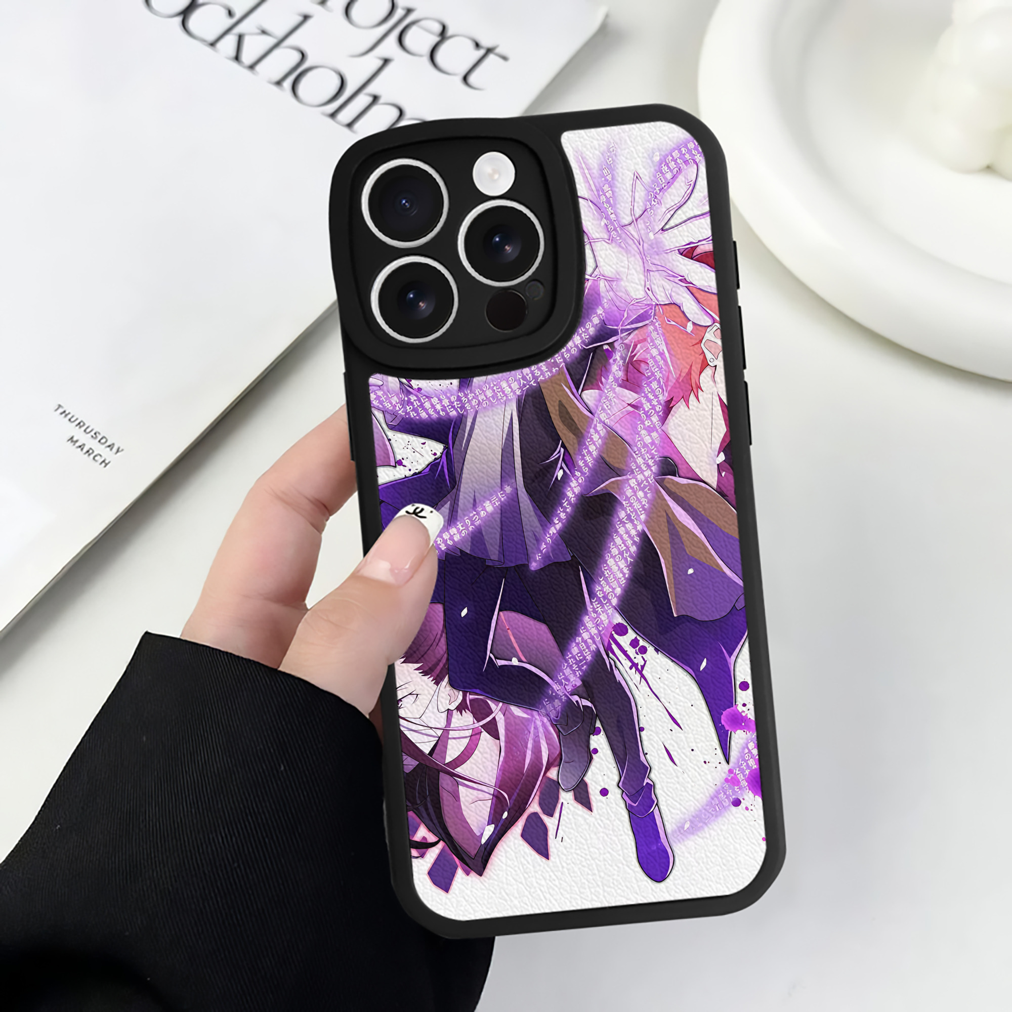 （画像用） 文豪ストレイドッグス Bungo Stray Dogs 【iPhone 16シリーズ対応】シリコンスマホケース（レザー調） 材質：シリコン